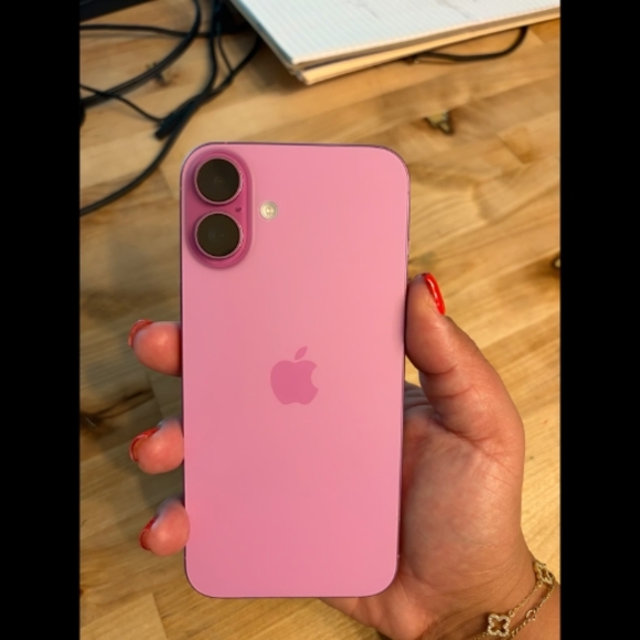 iPhone 16 plus Pink - Picture 1 of 5
